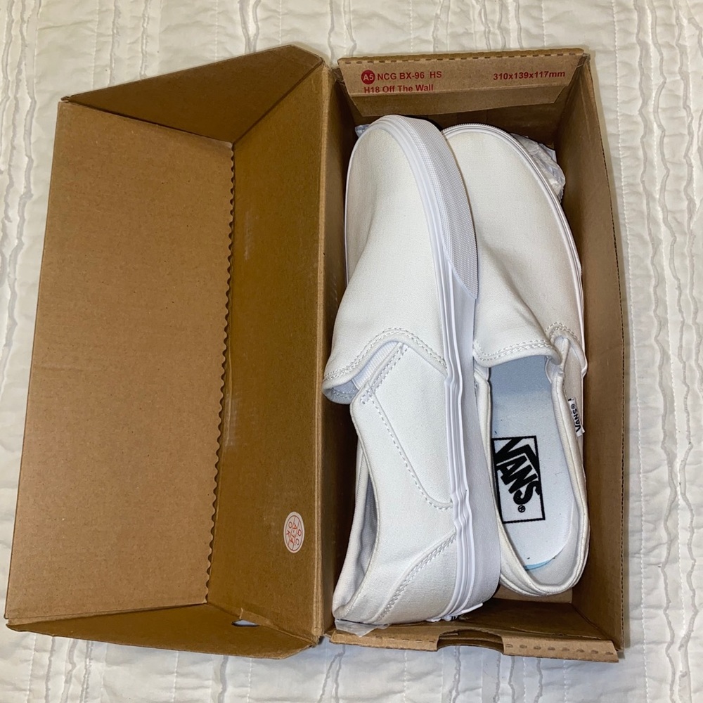 VANS White Shoe